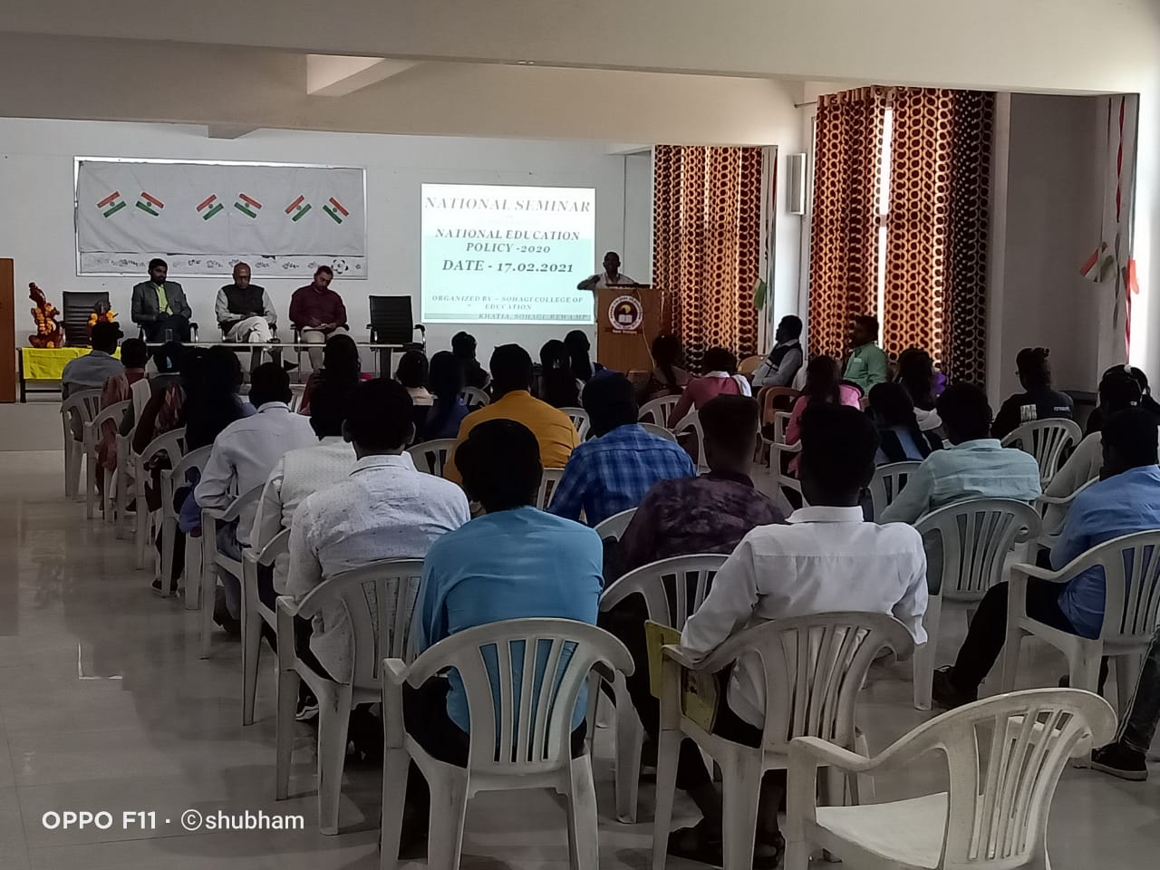 शैक्षिक संगोष्ठी: शिक्षा ऐसी हो जिससे छात्रों में संस्कार व अनुशासित तौर-तरीके का स्वभाव बन सके